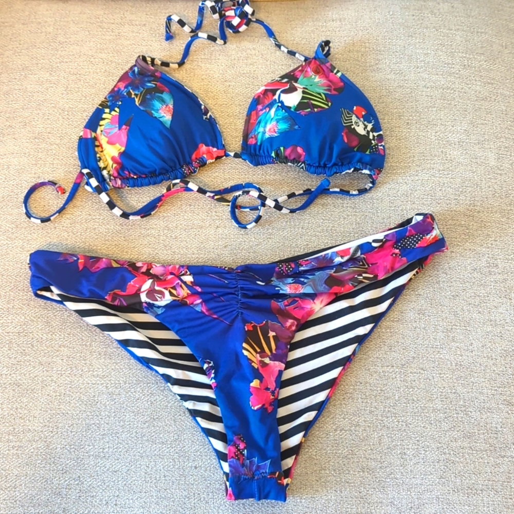 Quicksilver reversible bikini